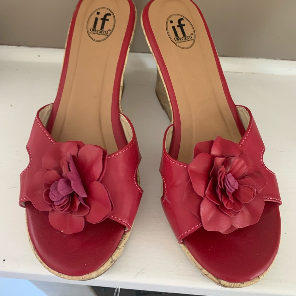 Red espadrilles - Picture 3 of 4